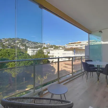 Apartment Lumineux Avec Loggia A0b203